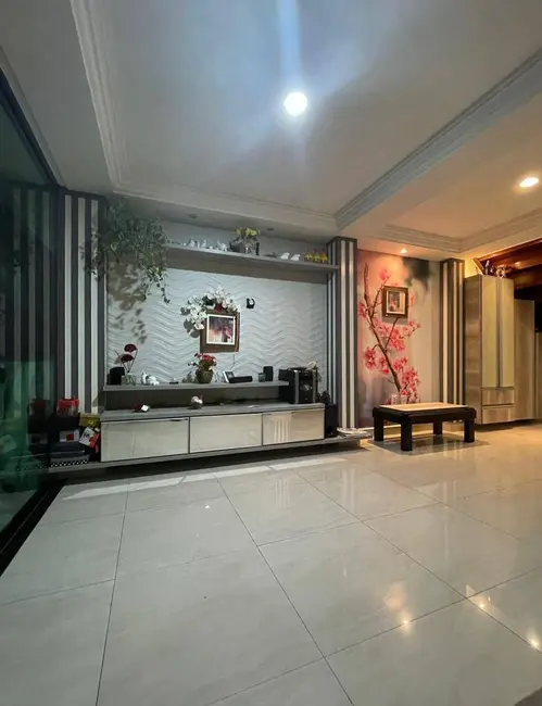 Casa com 5 quartos à venda, 169m2 em Portinho, Cabo Frio - RJ - imagem 4 Foto 4 de Casa com 5 quartos à venda, 169m2 em Portinho, Cabo Frio - RJ