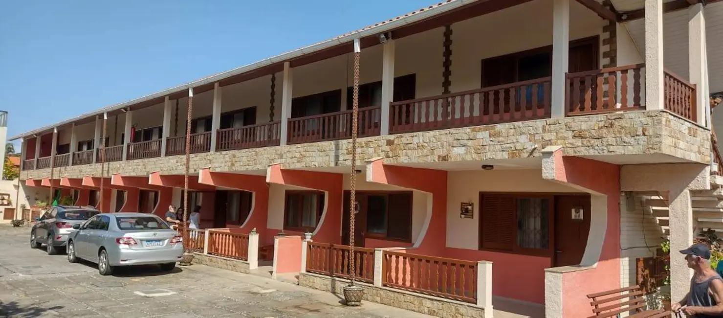 Foto 2 de Casa de Condomínio com 2 quartos à venda, 60m2 em Ogiva, Cabo Frio - RJ