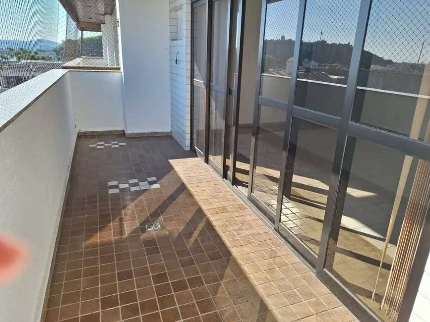 Foto 5 de Apartamento com 3 quartos à venda, 152m2 em Centro, Cabo Frio - RJ