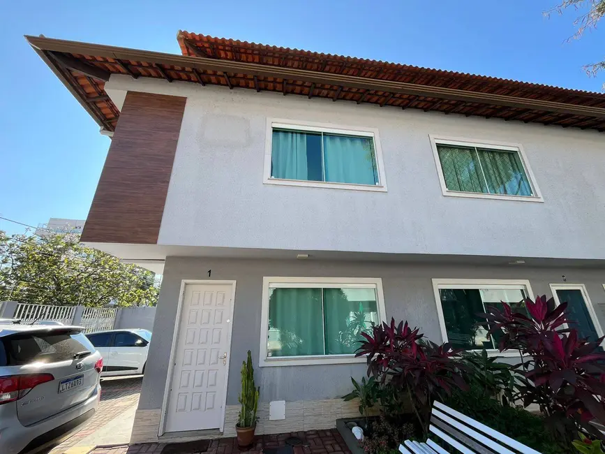 Foto 2 de Casa de Condomínio com 3 quartos à venda, 102m2 em Braga, Cabo Frio - RJ