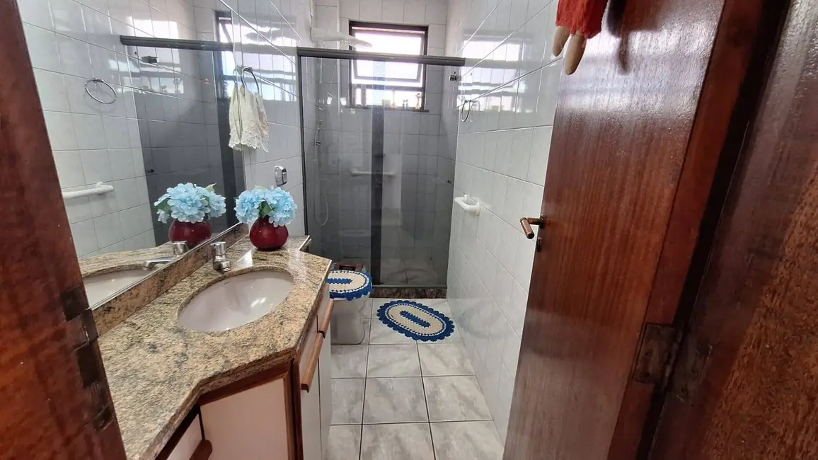 Foto 9 de Apartamento com 2 quartos à venda, 119m2 em Centro, Cabo Frio - RJ