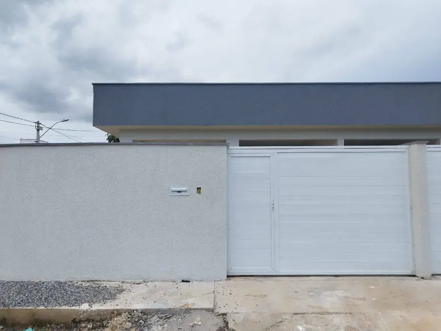 Foto 1 de Casa com 2 quartos à venda, 65m2 em Cabo Frio - RJ