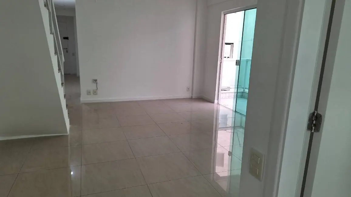 Foto 6 de Cobertura com 3 quartos à venda, 223m2 em Passagem, Cabo Frio - RJ
