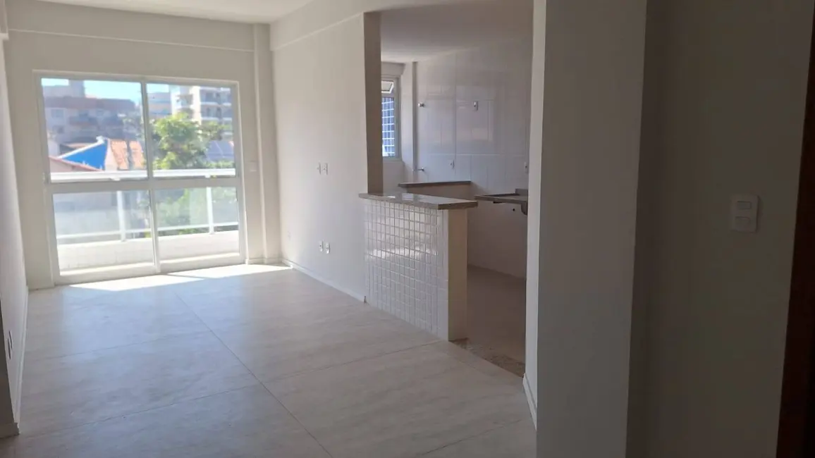 Foto 3 de Apartamento com 2 quartos à venda, 80m2 em Braga, Cabo Frio - RJ