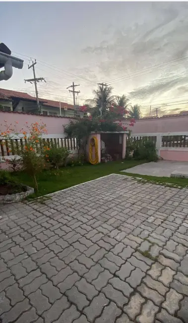 Foto 2 de Casa de Condomínio com 2 quartos à venda, 77m2 em Parque Burle, Cabo Frio - RJ