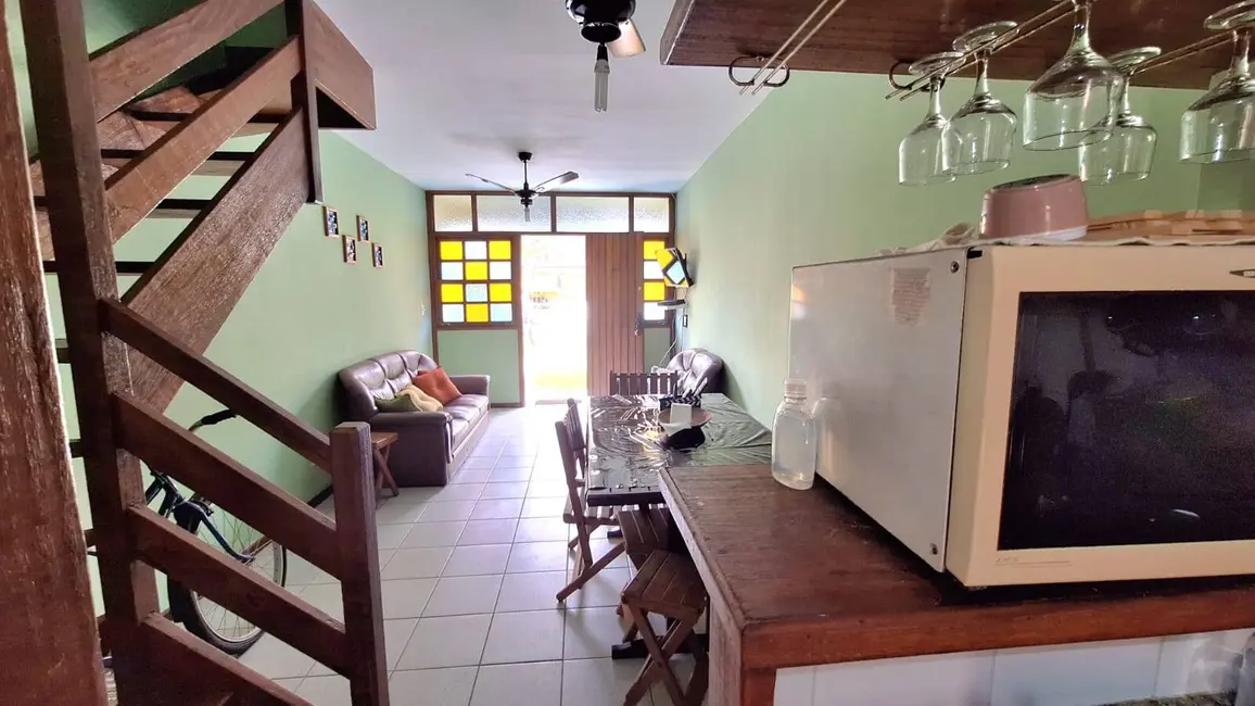 Foto 5 de Casa de Condomínio com 2 quartos à venda, 71m2 em Ogiva, Cabo Frio - RJ