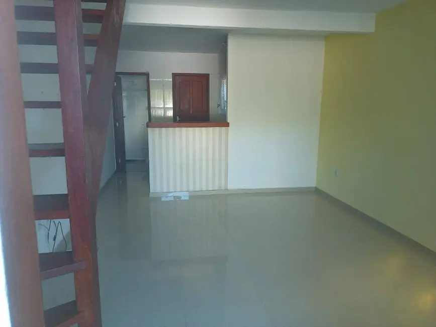 Foto 5 de Casa de Condomínio com 2 quartos à venda, 75m2 em Ogiva, Cabo Frio - RJ
