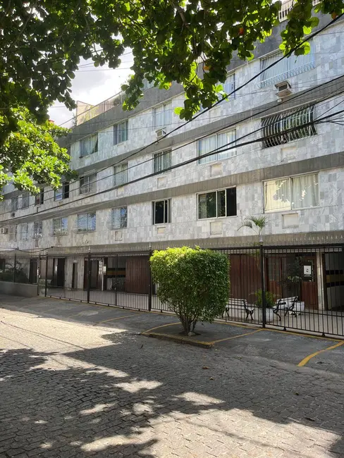 Apartamento com 3 quartos à venda, 90m2 em Centro, Cabo Frio - RJ - imagem 3 Foto 3 de Apartamento com 3 quartos à venda, 90m2 em Centro, Cabo Frio - RJ