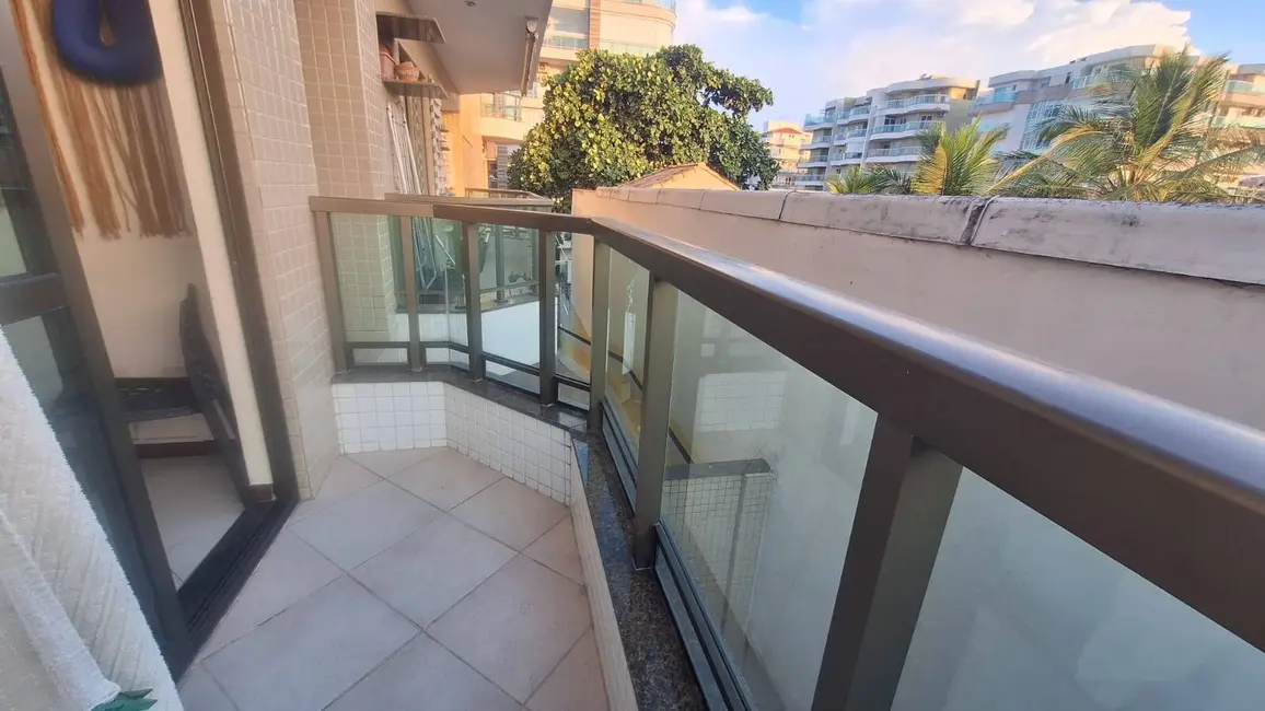 Foto 9 de Apartamento com 3 quartos à venda, 100m2 em Braga, Cabo Frio - RJ
