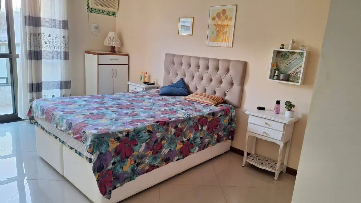 Foto 7 de Apartamento com 3 quartos à venda, 100m2 em Braga, Cabo Frio - RJ