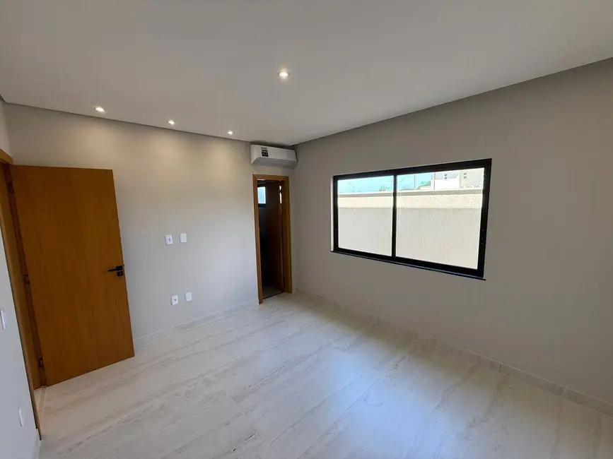 Foto 8 de Casa de Condomínio com 3 quartos à venda, 182m2 em Cabo Frio - RJ