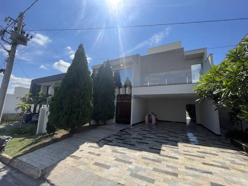 Foto 1 de Casa de Condomínio com 3 quartos à venda, 405m2 em Vespasiano - MG
