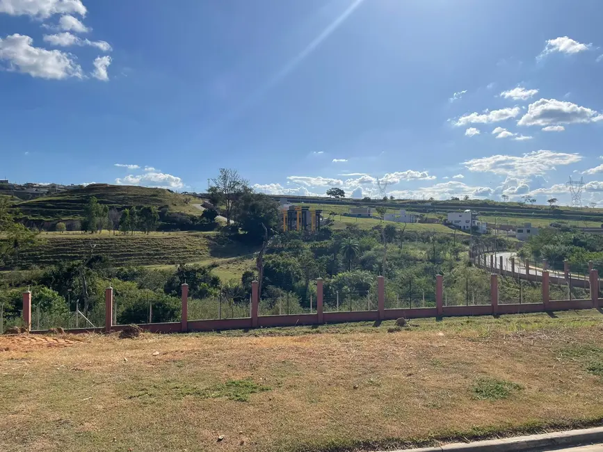 Foto 1 de Terreno / Lote à venda, 466m2 em Vespasiano - MG