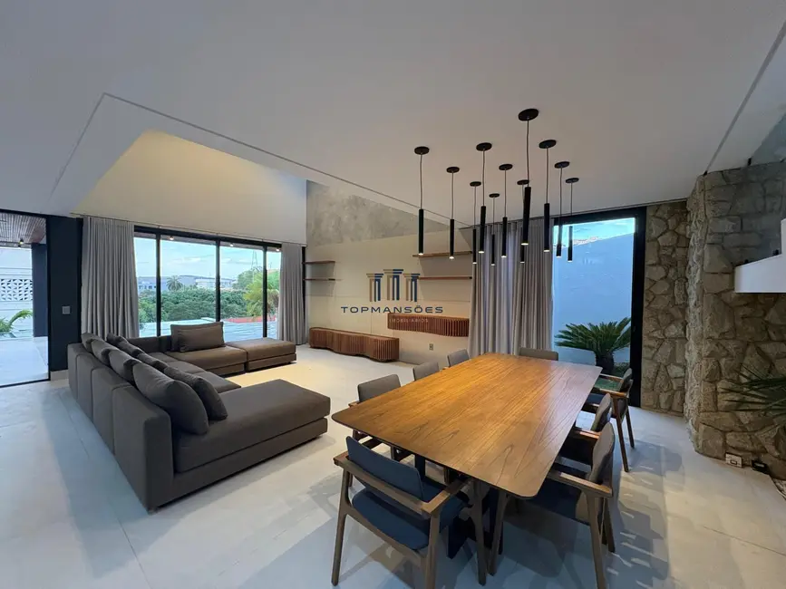 Foto 3 de Casa de Condomínio com 4 quartos à venda, 377m2 em Vespasiano - MG