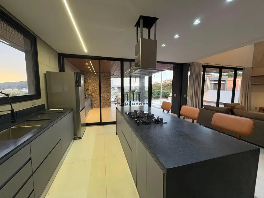 Foto 7 de Casa de Condomínio com 4 quartos à venda, 377m2 em Vespasiano - MG