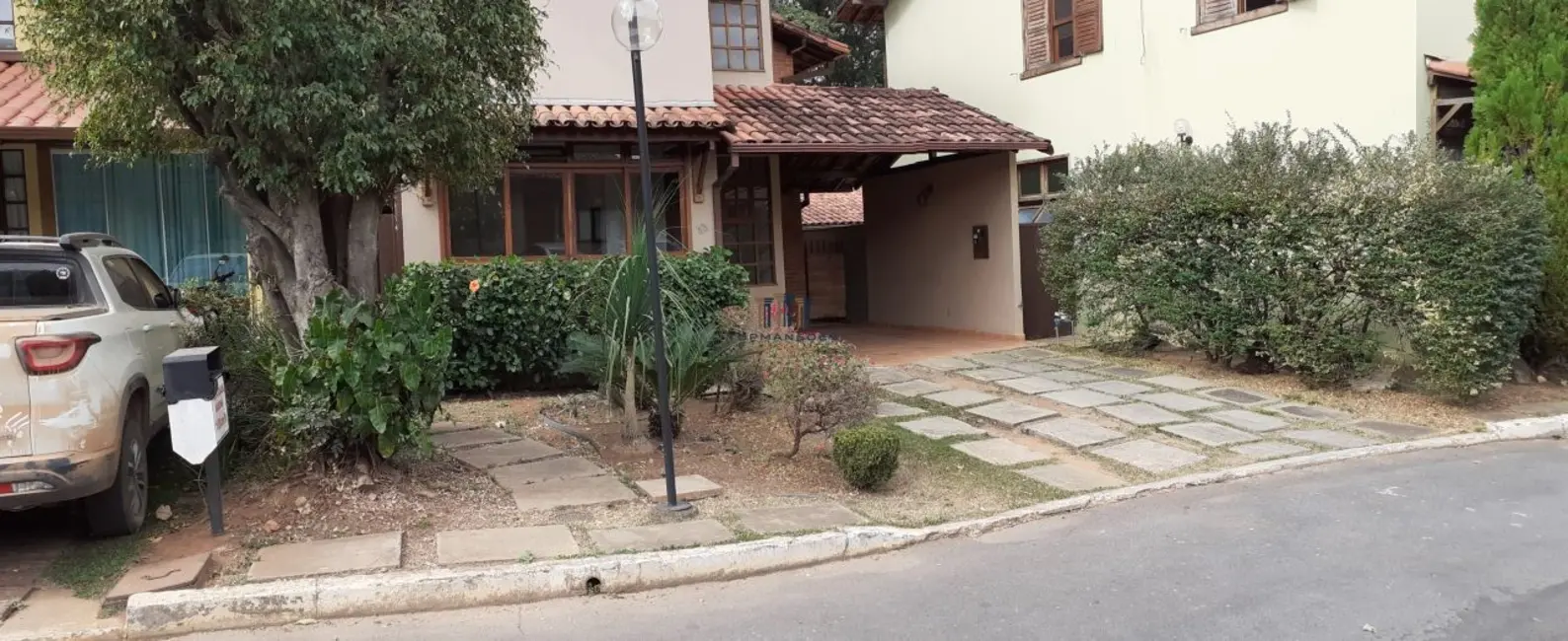 Foto 2 de Casa de Condomínio com 3 quartos para alugar, 155m2 em Santa Amélia, Belo Horizonte - MG