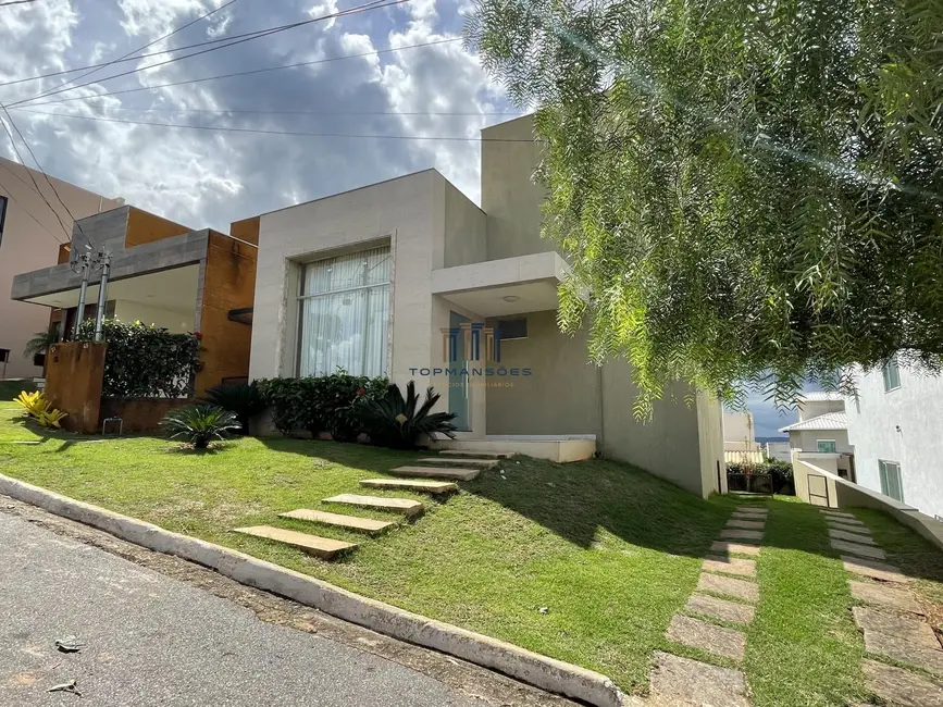 Foto 1 de Casa de Condomínio com 4 quartos à venda, 405m2 em Vespasiano - MG
