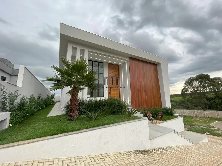 Casa de Condomínio com 3 quartos para alugar, 250m2 em Vespasiano - MG - imagem 3 Foto 3 de Casa de Condomínio com 3 quartos para alugar, 250m2 em Vespasiano - MG