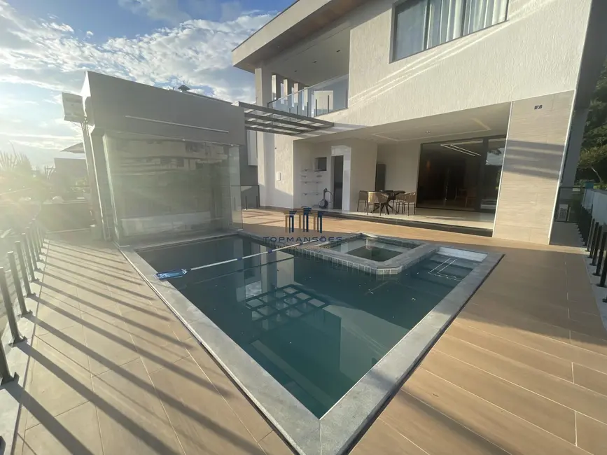 Foto 6 de Casa de Condomínio com 4 quartos para alugar, 545m2 em Vespasiano - MG