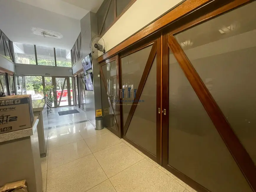 Foto 5 de Loja com 4 quartos para alugar, 400m2 em São José, Belo Horizonte - MG