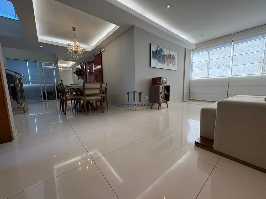 Foto 3 de Apartamento com 4 quartos para alugar, 230m2 em Colégio Batista, Belo Horizonte - MG