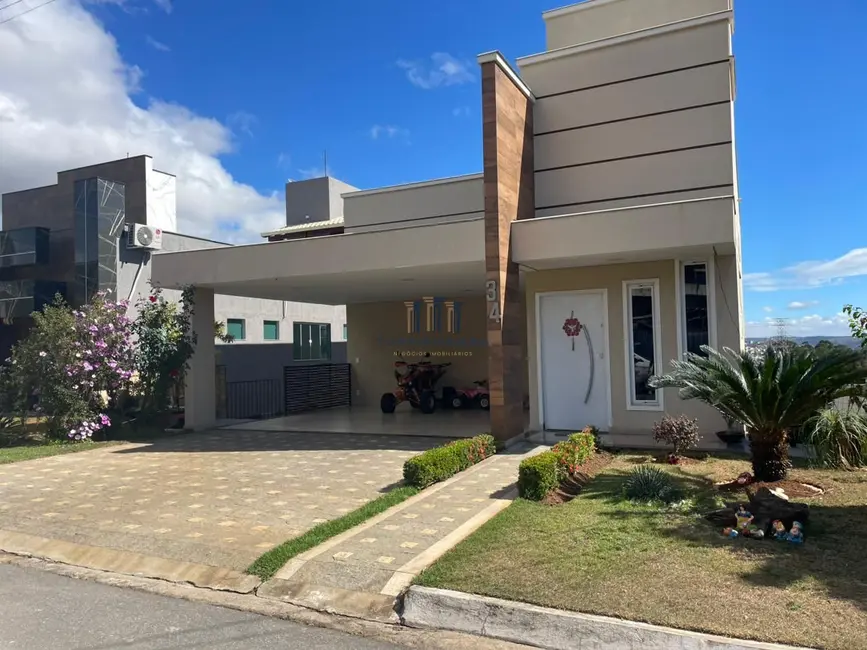 Foto 1 de Casa de Condomínio com 3 quartos à venda, 270m2 em Vespasiano - MG