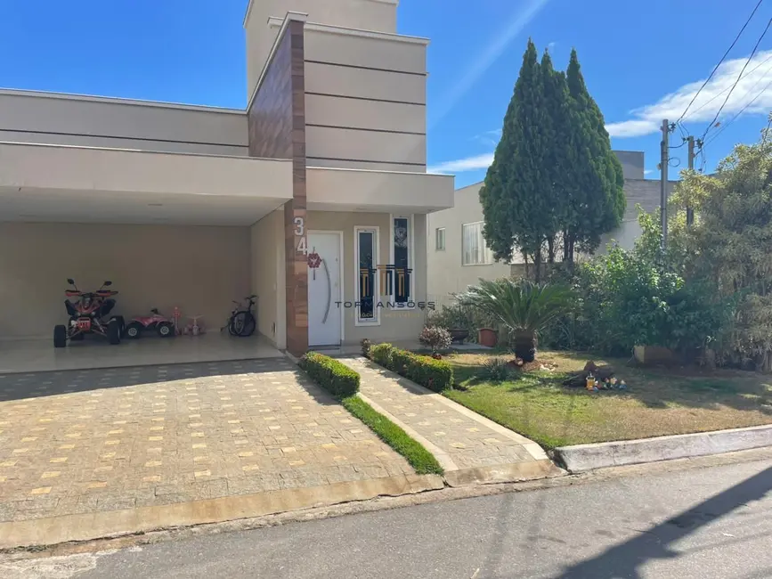 Foto 3 de Casa de Condomínio com 3 quartos à venda, 270m2 em Vespasiano - MG