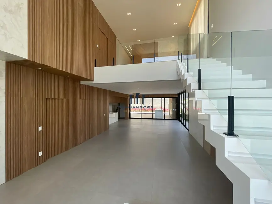 Casa de Condomínio com 4 quartos à venda, 583m2 em Vespasiano - MG - imagem 2 Foto 2 de Casa de Condomínio com 4 quartos à venda, 583m2 em Vespasiano - MG