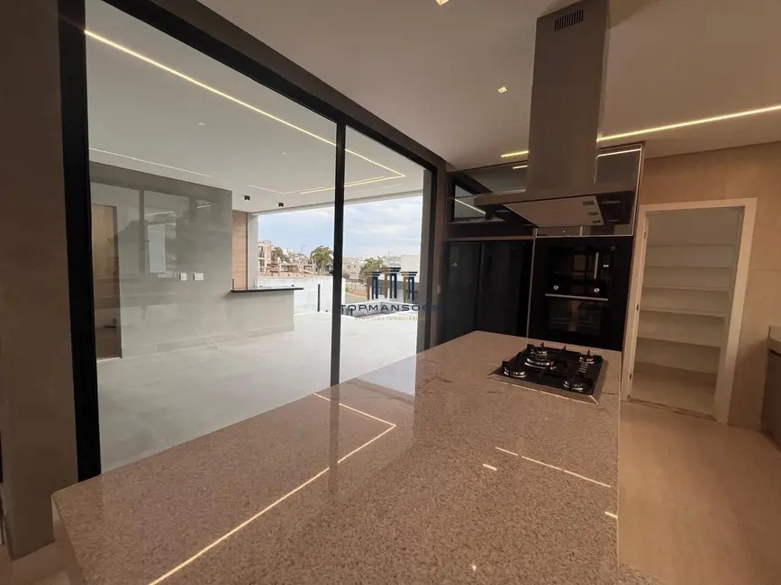 Casa de Condomínio com 4 quartos à venda, 368m2 em Vespasiano - MG - imagem 9 Foto 9 de Casa de Condomínio com 4 quartos à venda, 368m2 em Vespasiano - MG