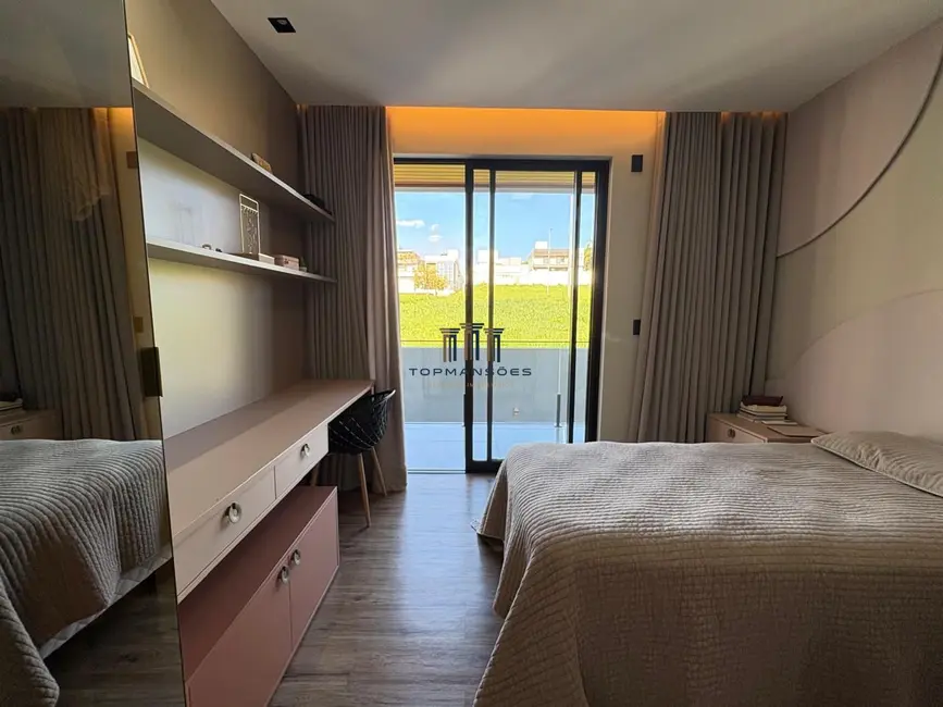 Foto 8 de Casa de Condomínio com 4 quartos à venda, 379m2 em Vespasiano - MG