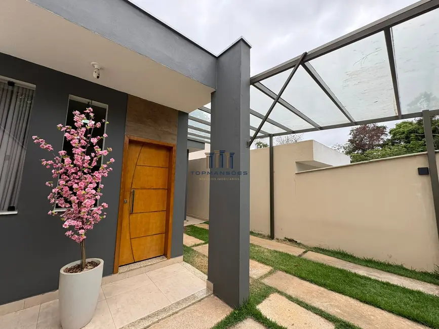 Foto 2 de Casa com 2 quartos à venda, 90m2 em Lagoa Santa - MG