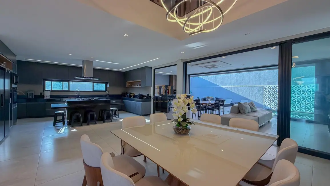 Foto 7 de Casa de Condomínio com 5 quartos à venda, 538m2 em Vespasiano - MG