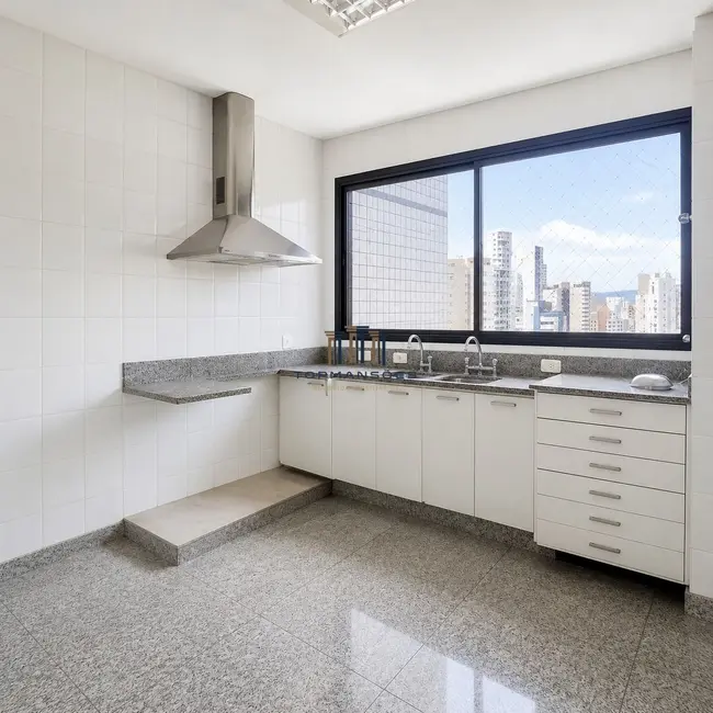 Foto 5 de Cobertura com 3 quartos à venda, 304m2 em Belvedere, Belo Horizonte - MG