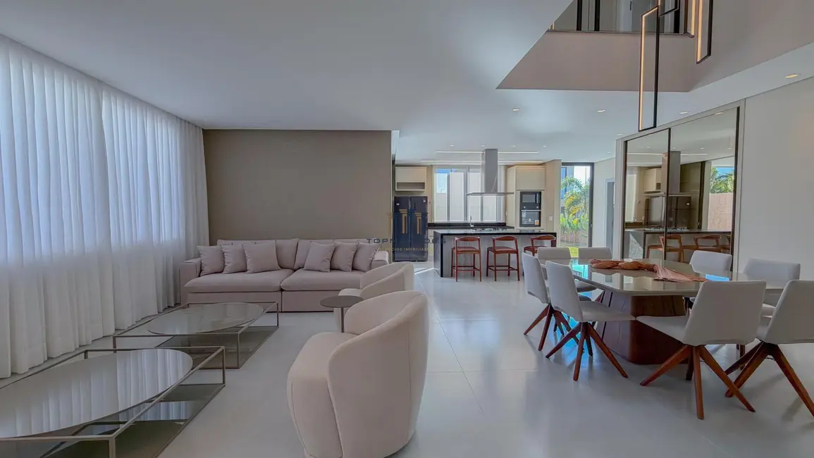 Foto 4 de Casa de Condomínio com 4 quartos à venda, 370m2 em Vespasiano - MG