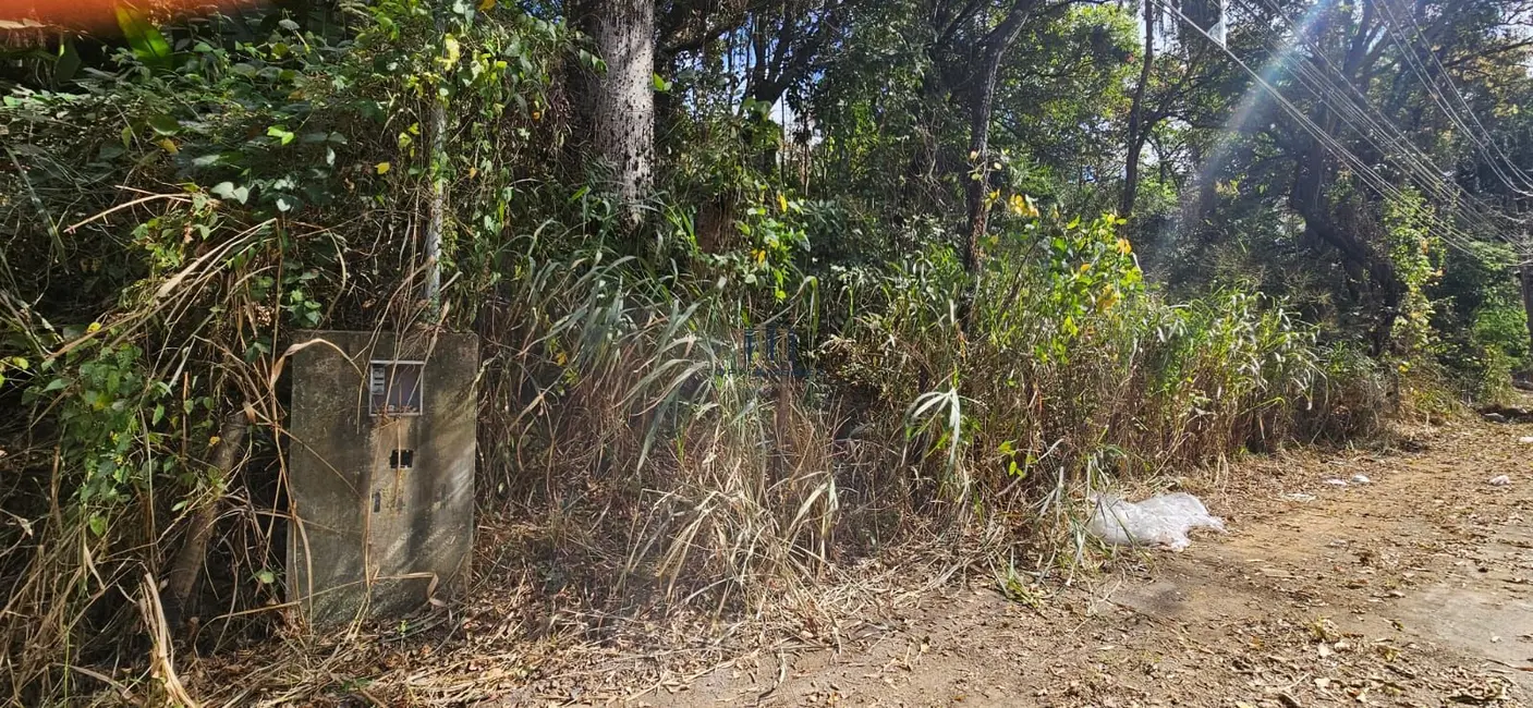 Foto 1 de Terreno / Lote à venda, 1050m2 em Vespasiano - MG