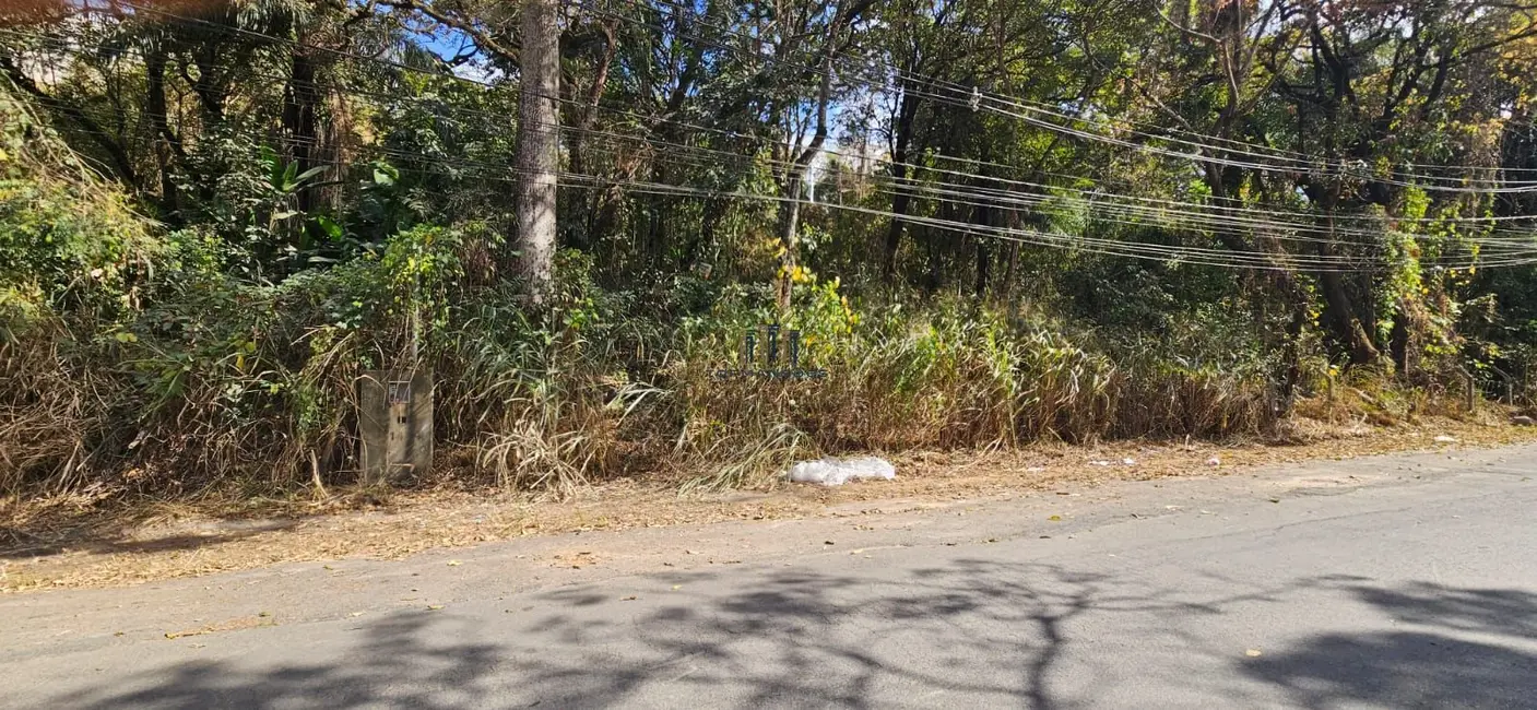 Foto 2 de Terreno / Lote à venda, 1050m2 em Vespasiano - MG