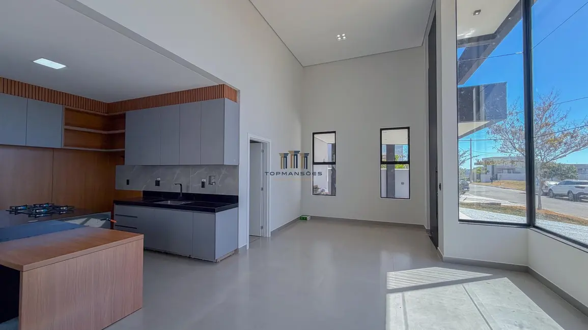 Foto 4 de Casa com 4 quartos à venda, 202m2 em Vespasiano - MG