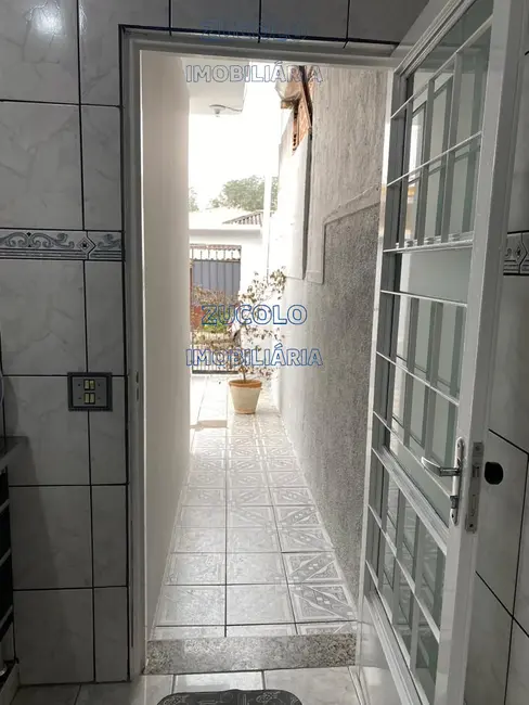 Foto 3 de Casa com 2 quartos à venda, 125m2 em Condomínio Maracanã, Santo Andre - SP