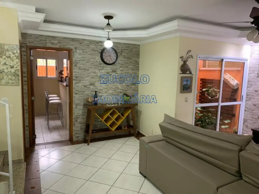 Foto 2 de Sobrado com 4 quartos à venda, 279m2 em Vila Lucinda, Santo Andre - SP