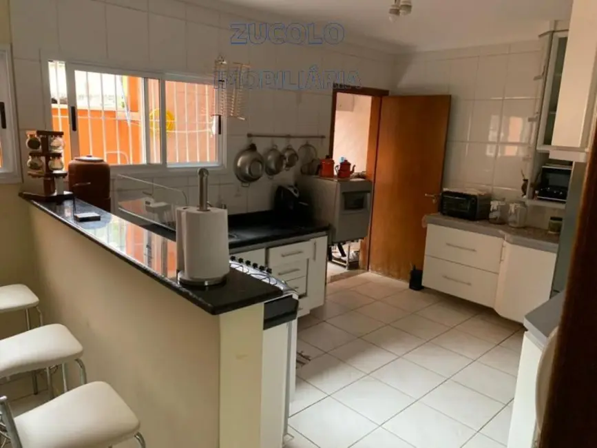 Foto 5 de Sobrado com 4 quartos à venda, 279m2 em Vila Lucinda, Santo Andre - SP