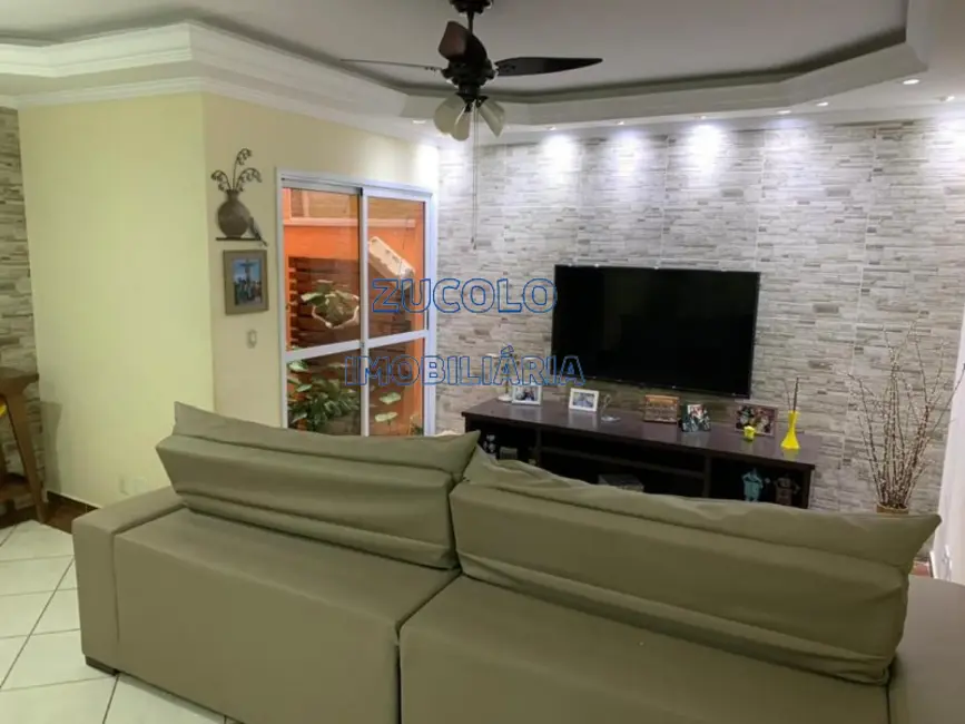 Foto 1 de Sobrado com 4 quartos à venda, 279m2 em Vila Lucinda, Santo Andre - SP