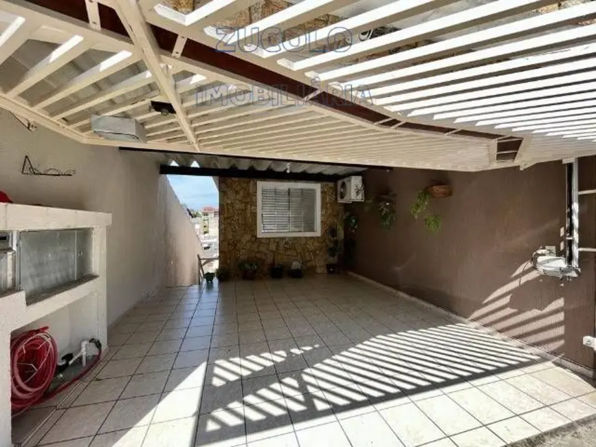 Foto 2 de Casa com 4 quartos à venda, 200m2 em Jardim Las Vegas, Santo Andre - SP