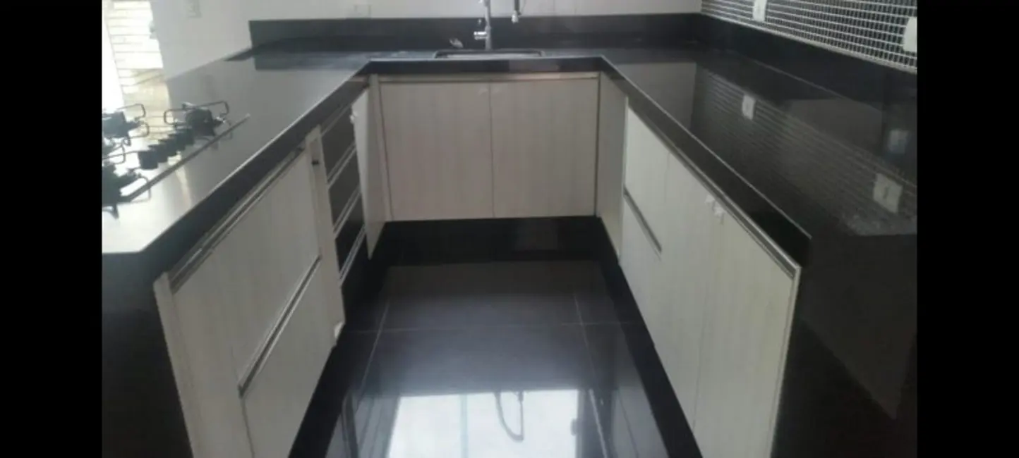 Foto 9 de Sobrado com 3 quartos à venda, 158m2 em Jardim Stella, Santo Andre - SP