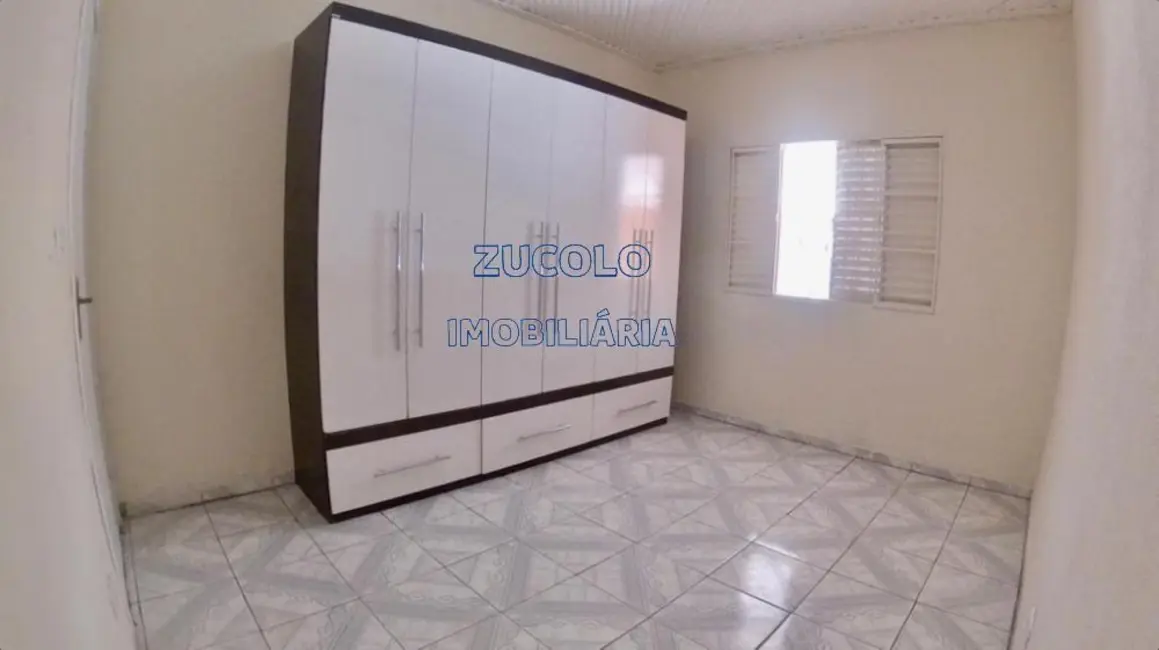 Foto 6 de Casa com 2 quartos para alugar, 100m2 em Dos Casa, Sao Bernardo Do Campo - SP