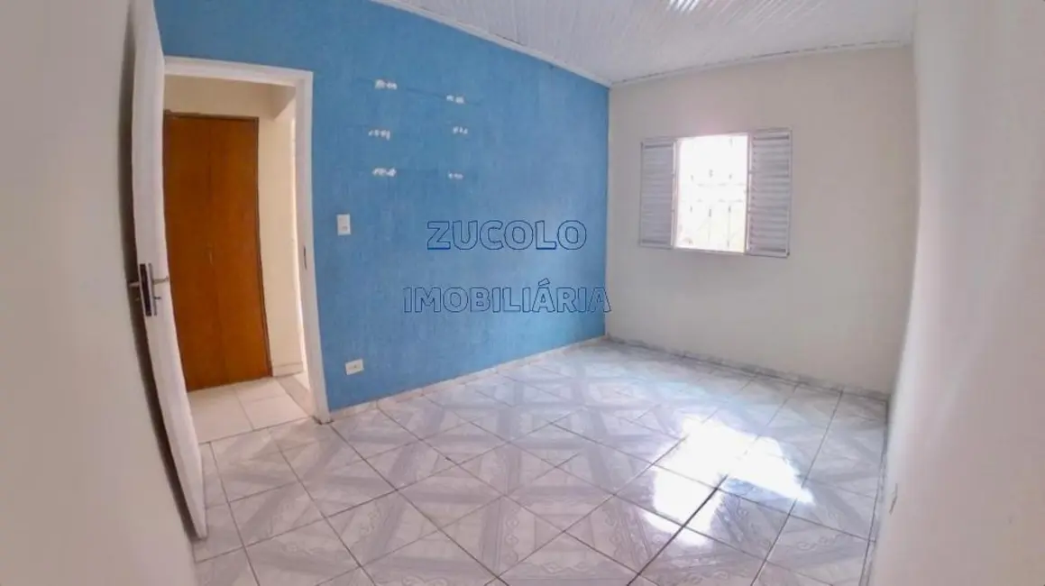 Foto 8 de Casa com 2 quartos para alugar, 100m2 em Dos Casa, Sao Bernardo Do Campo - SP