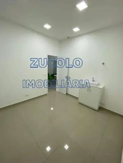 Foto 1 de Loja para alugar, 11m2 em Centro, Sao Bernardo Do Campo - SP