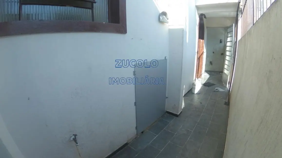 Sobrado com 3 quartos para alugar, 300m2 em Piraporinha, Diadema - SP - imagem 3 Foto 3 de Sobrado com 3 quartos para alugar, 300m2 em Piraporinha, Diadema - SP