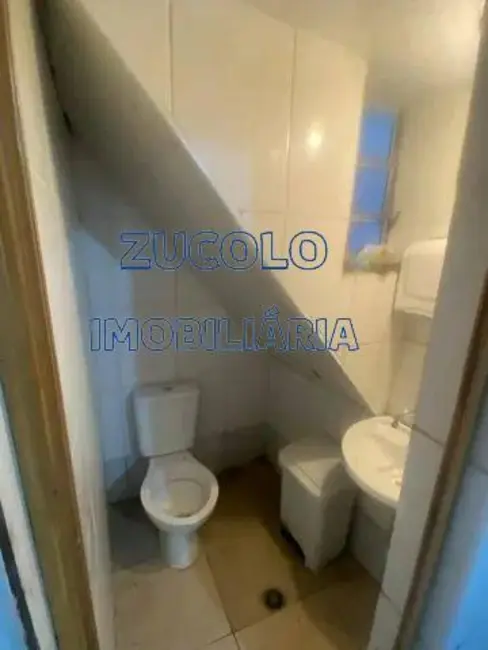 Armazém / Galpão para alugar, 95m2 em Alves Dias, Sao Bernardo Do Campo - SP - imagem 8 Foto 8 de Armazém / Galpão para alugar, 95m2 em Alves Dias, Sao Bernardo Do Campo - SP