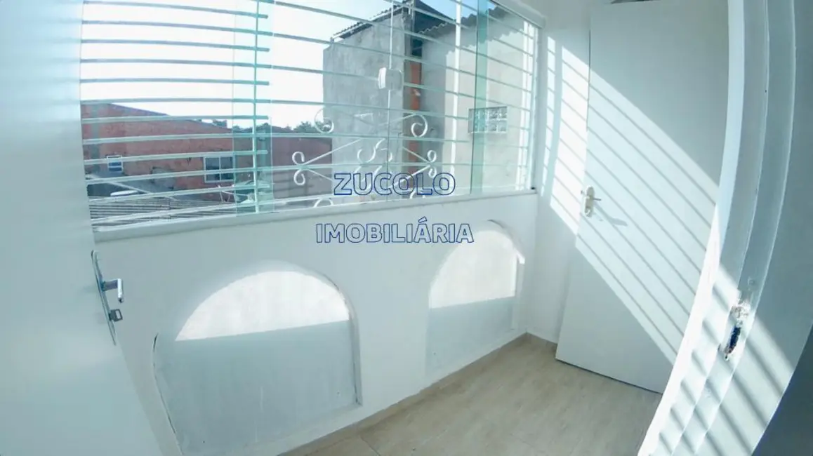 Foto 4 de Kitnet com 2 quartos para alugar, 60m2 em Jardim Las Vegas, Santo Andre - SP