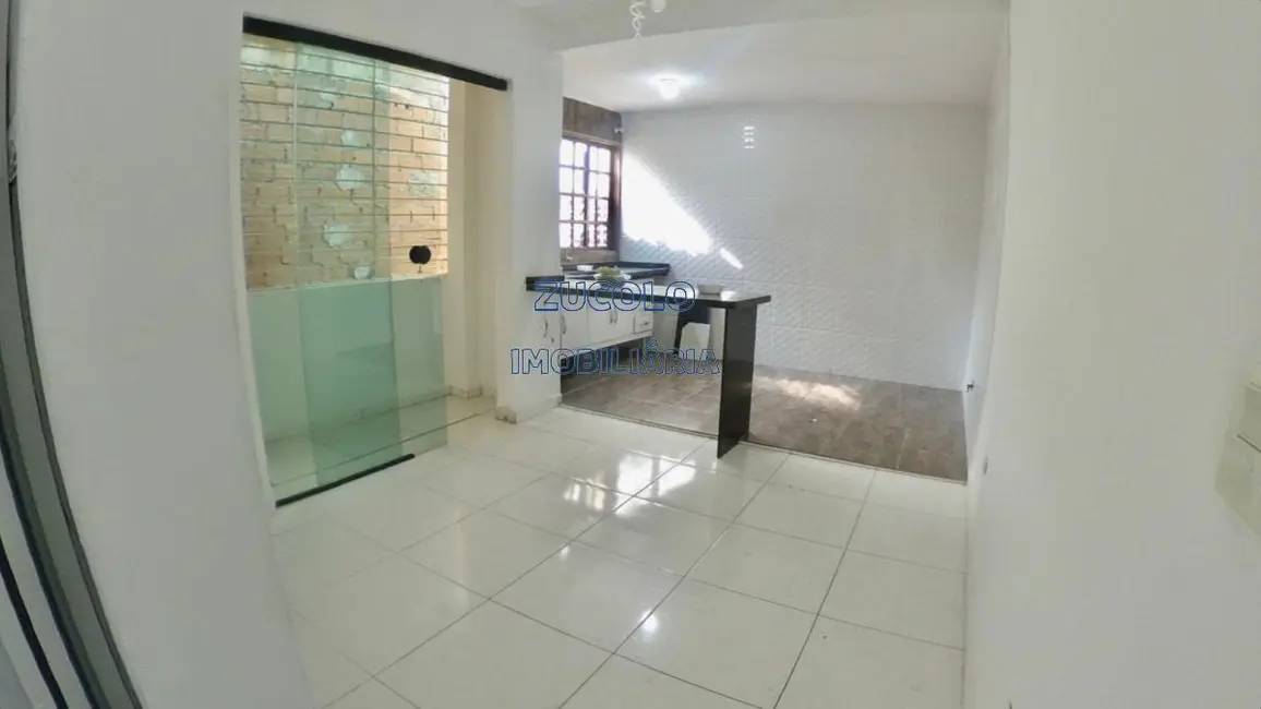 Foto 6 de Kitnet com 1 quarto para alugar, 60m2 em Jardim Las Vegas, Santo Andre - SP